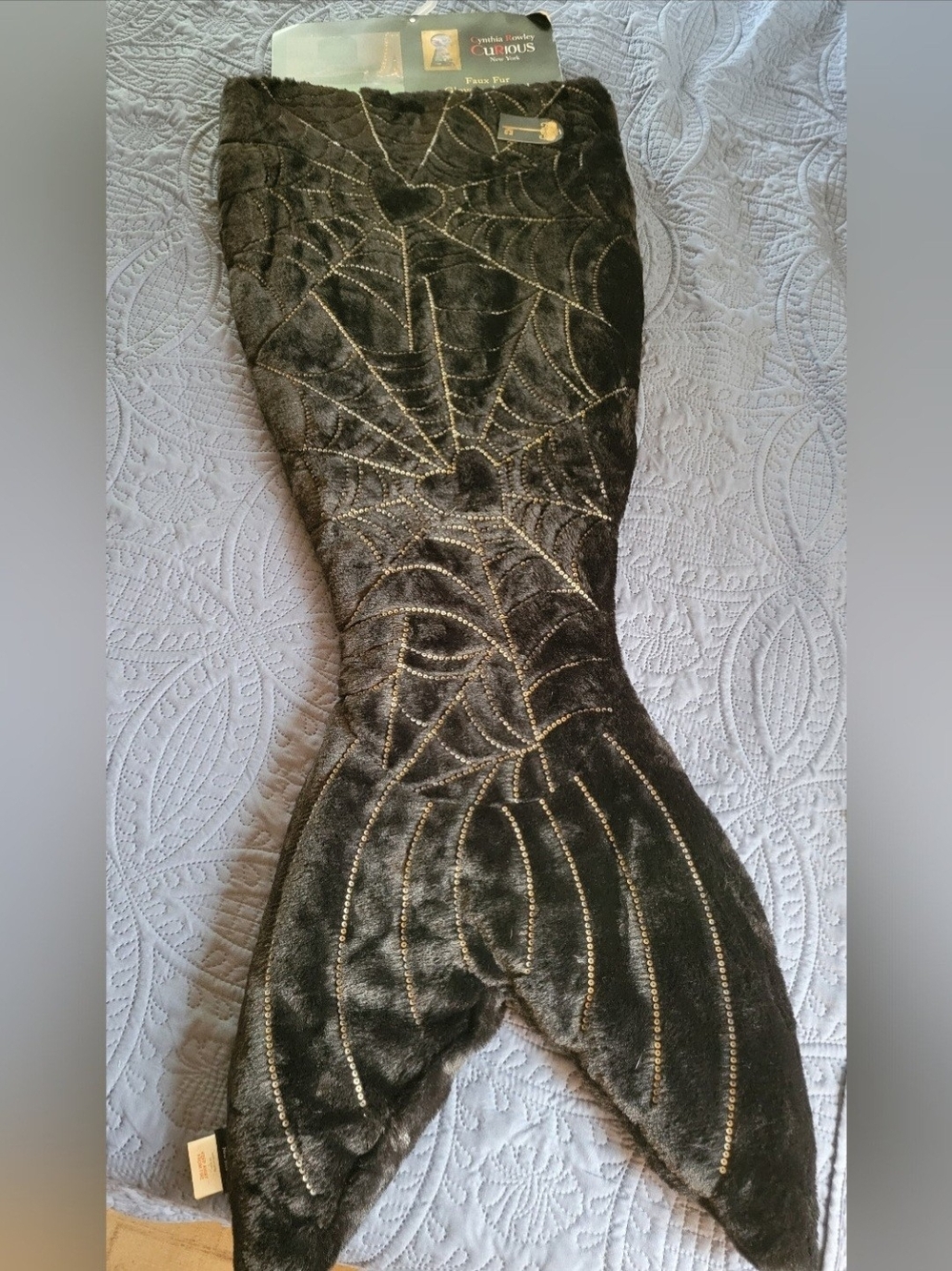 Cynthia Rowley "Curious" Faux Fur Halloween Spiderweb Mermaid Tail Blanket NWT